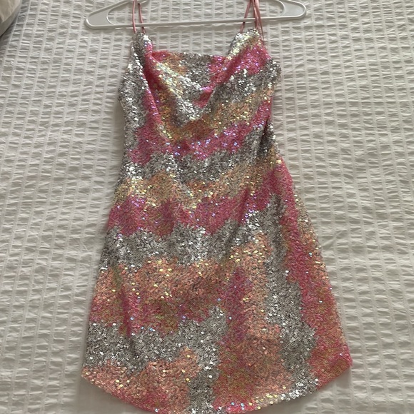 SHOW ME LOVE COWL NECK MINI DRESS SEQUIN PEACH/SILVER - Picture 4 of 4